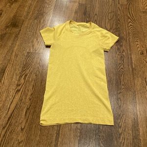 Yellow lululemon short sleeve size 0